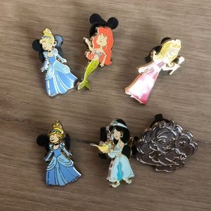Set of Princess disney pins